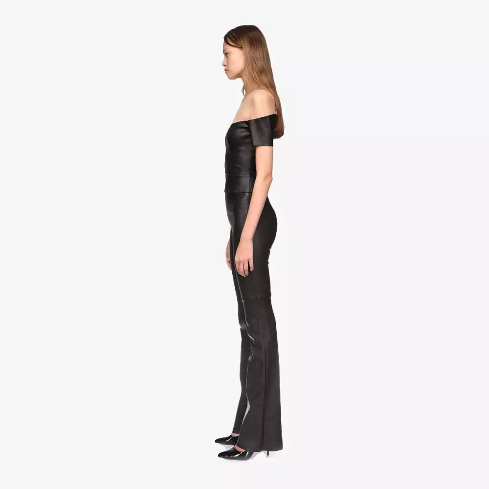 NIKI flared pants in black stretch leather - side view
